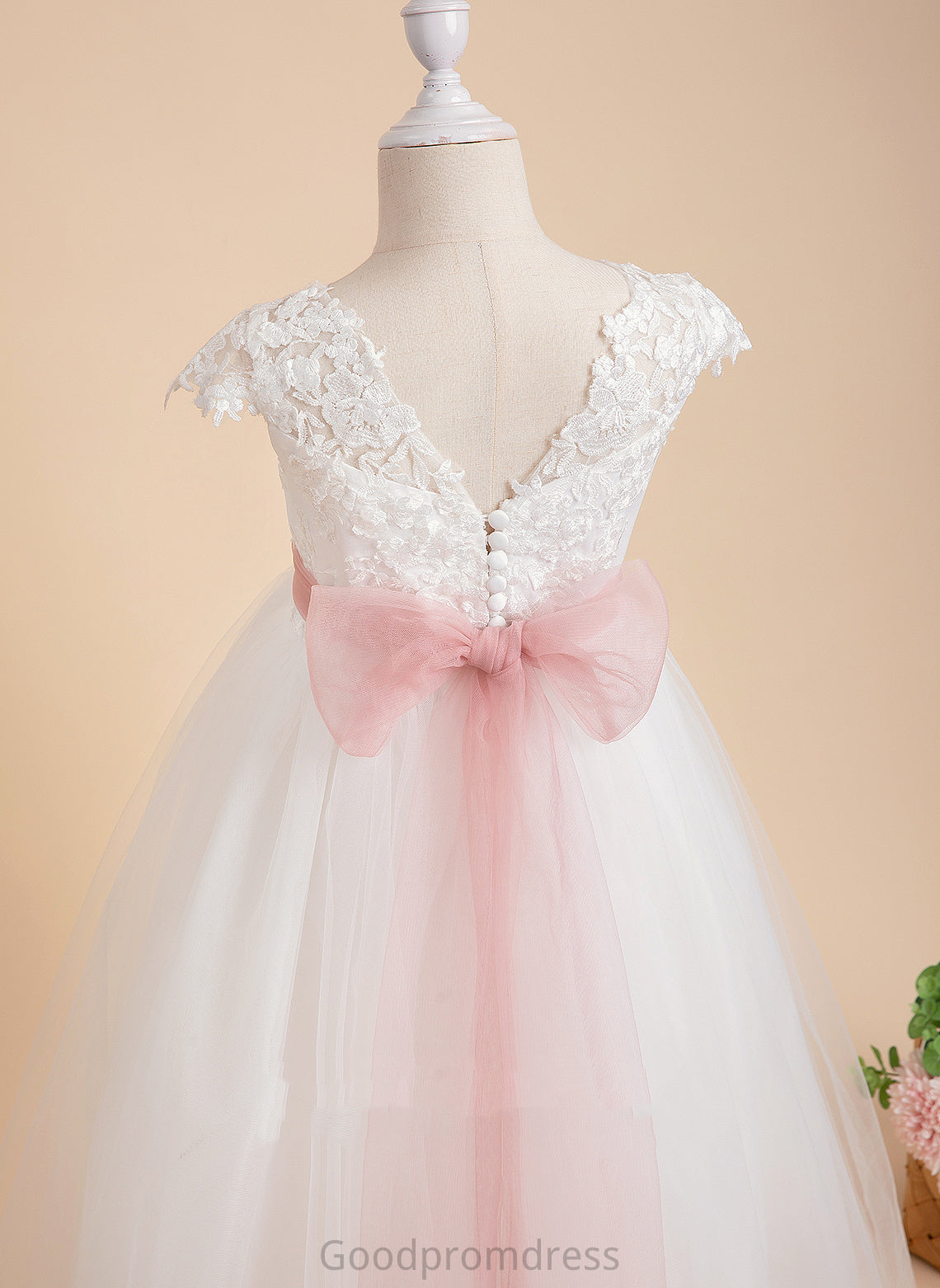 - Dress Floor-length Ella Scoop Neck With Lace Girl Lace/Sash Ball-Gown/Princess Flower Girl Dresses Flower Sleeveless
